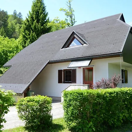 Architect's House - Peaceful And Minimalistic 펜션 블레드