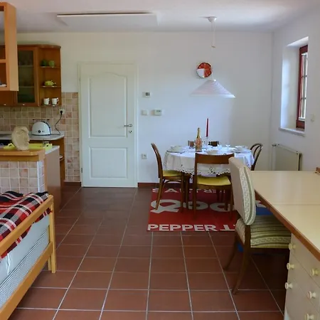 Architect's House - Peaceful And Minimalistic בית נופש בלד